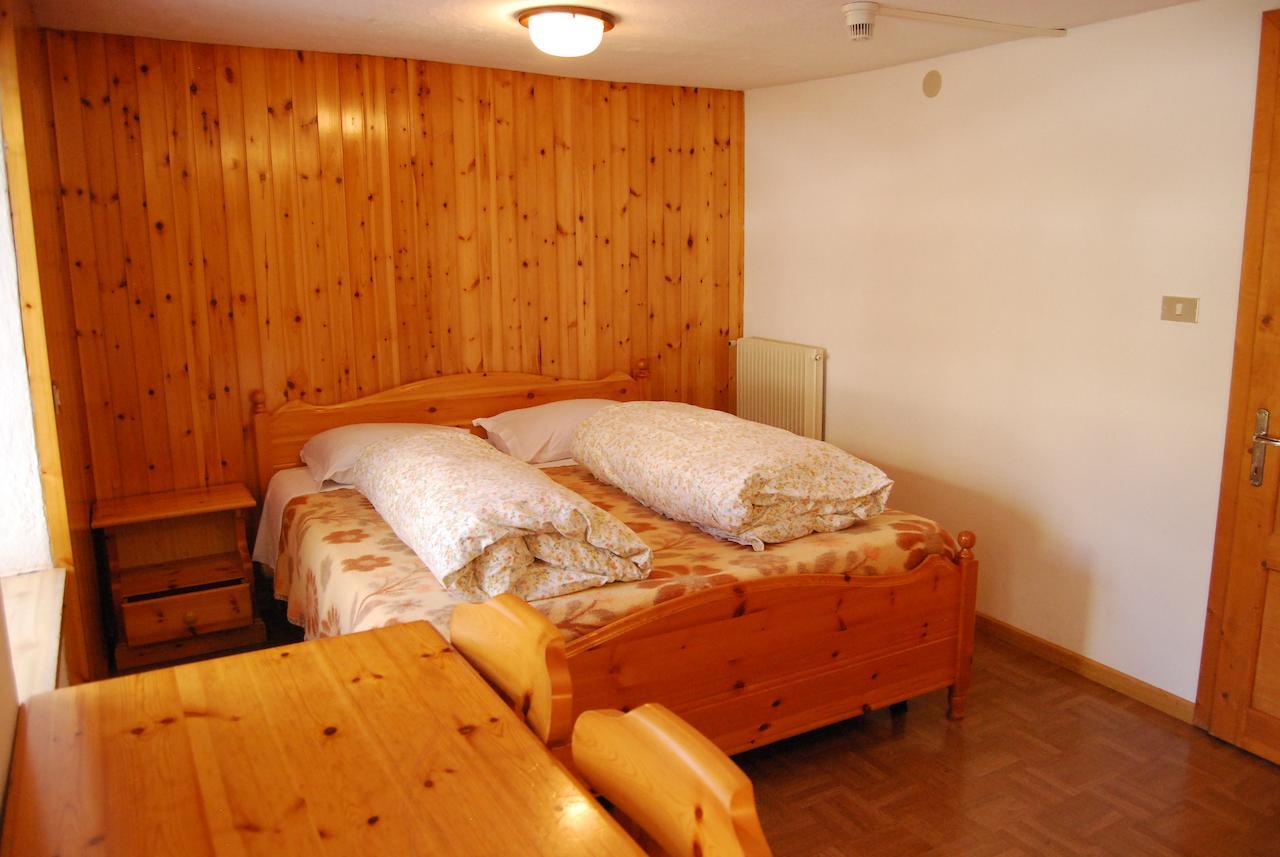 Rifugio Gardeccia Hutte Hotel Pozza di Fassa Bilik gambar